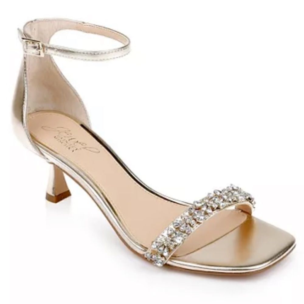 Jewel Badgely Mischka Angel Gold Metallic Jeweled Sandals Size 6.5 New in box